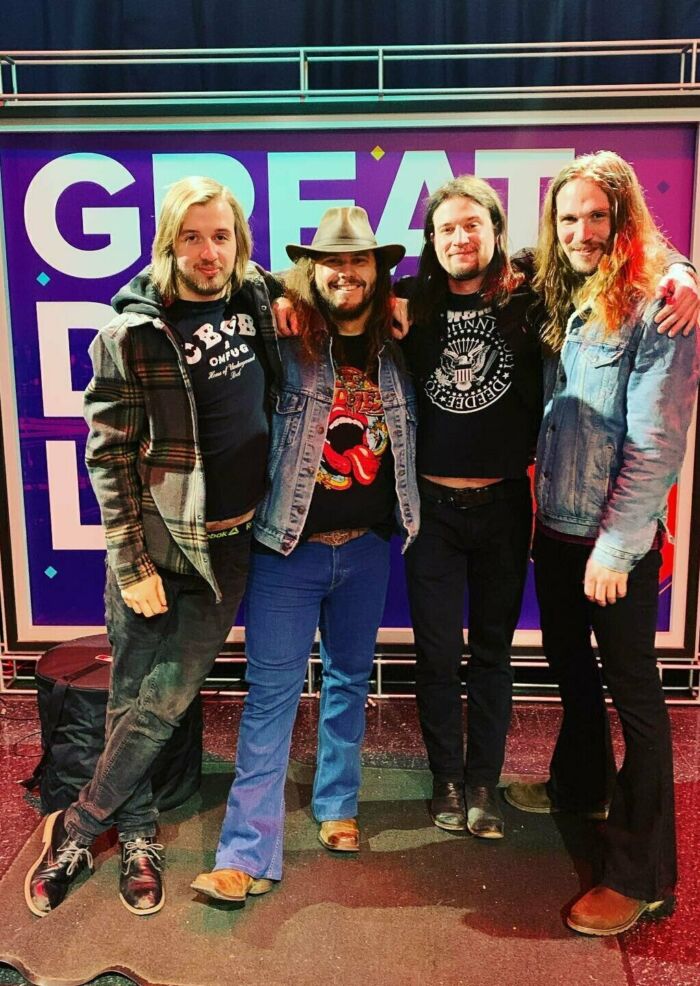 MOJO THUNDER (U.S.A.) en Mardi Gras