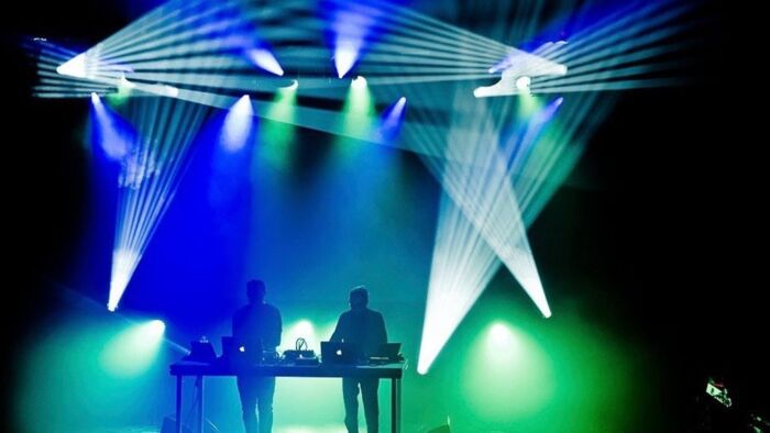 Interfront en Sala Laut