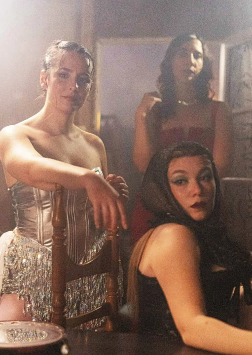 AIXÒ NO ÉS UN CABARET DE LA NOSTRA POBRESA